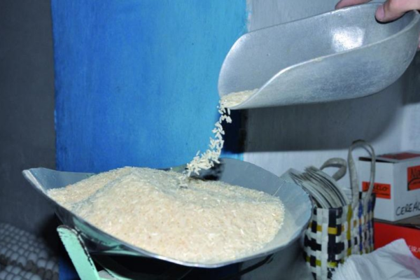 Directivos de Comercio en Camagüey actualizan distribución de la canasta familiar
