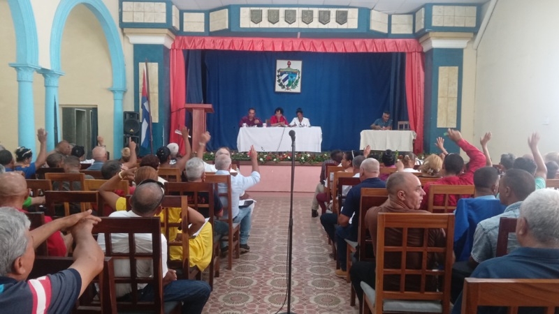 Debaten en Guáimaro sobre poder popular y retos de la autonomía municipal