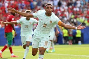 Francia, primer semifinalista en Mundial de Fútbol