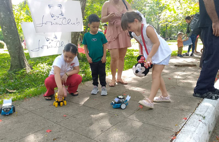 Clubes de computación promueven varias actividades de verano en Camagüey