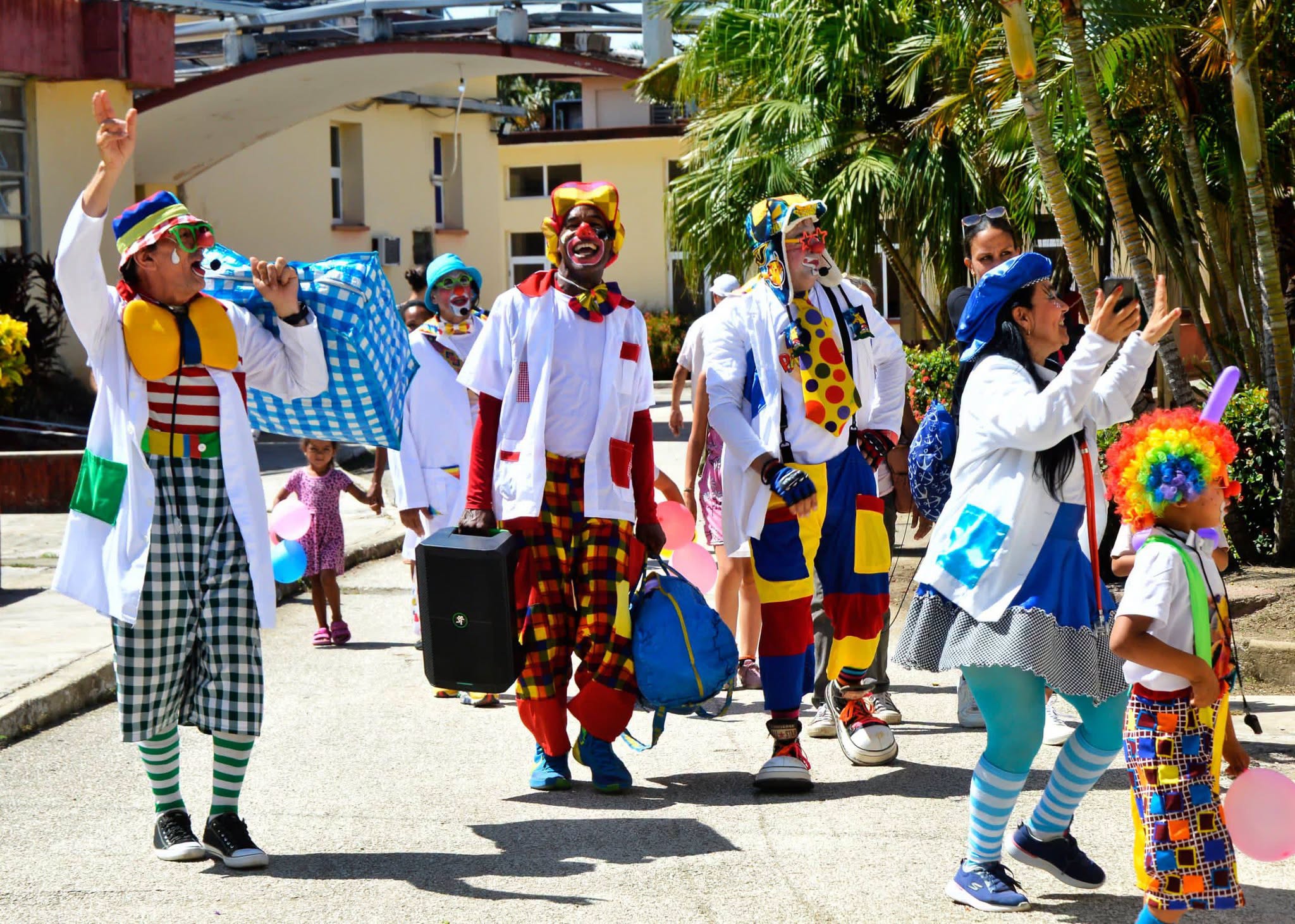 Desde el arte del clown vuelven los camagüeyanos a diagnosticar risas