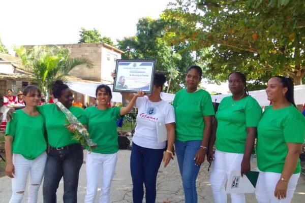 Desde Florida el agasajo a las mujeres y su organización