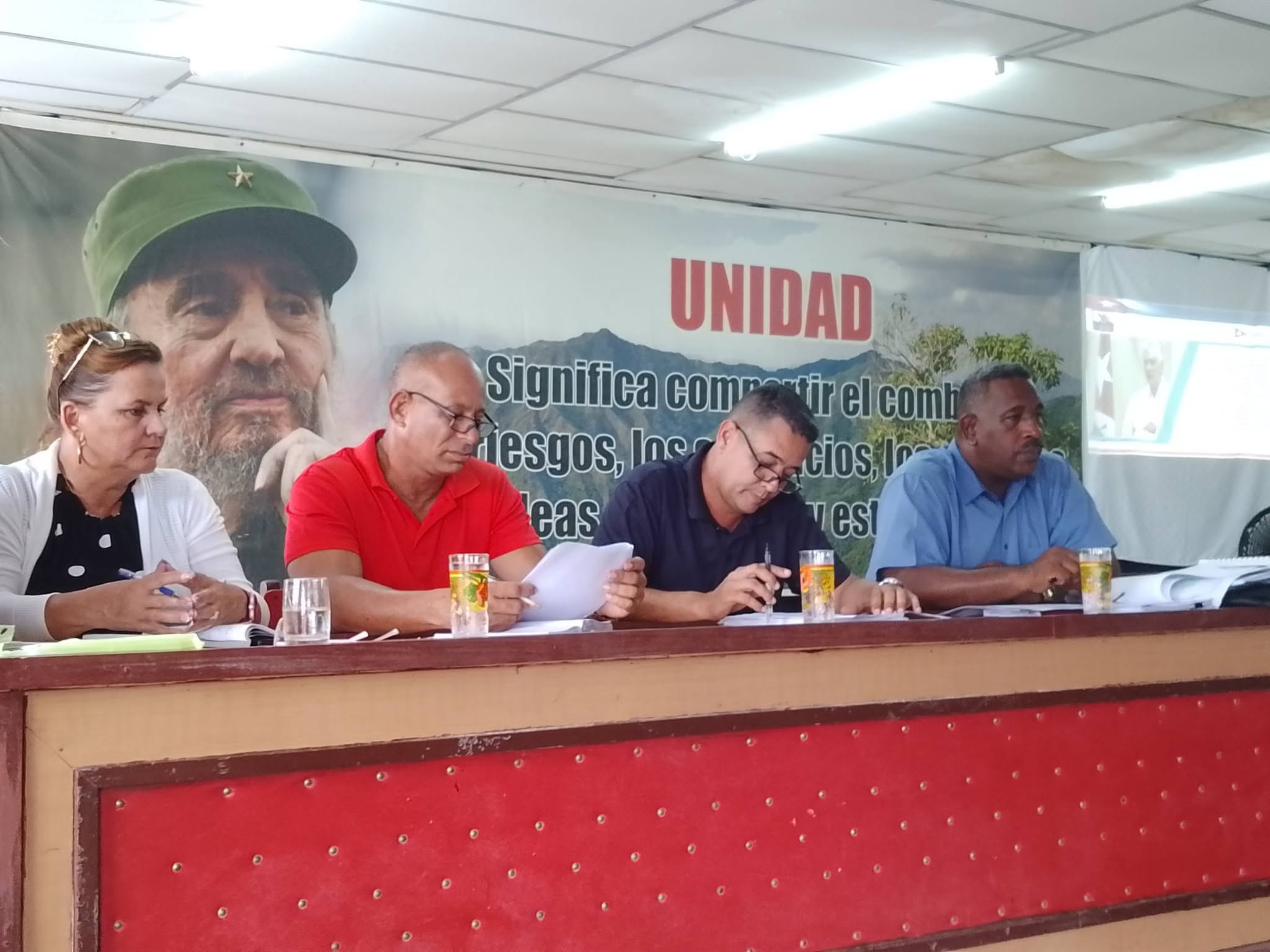 Evalúan en Sibanicú implementación del Programa Económico y Social del Gobierno