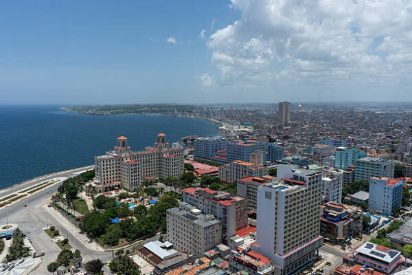 Denuncian política de asfixia de Estados Unidos hacia Cuba