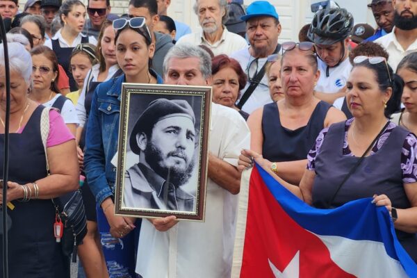 Trabajadores de las telecomunicaciones tienen presente a Fidel