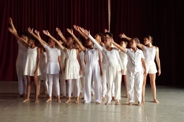 Ballet Contemporáneo de Camagüey despide su taller de verano con dos galas
