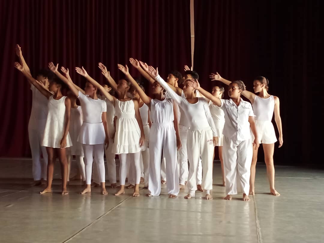 Ballet Contemporáneo de Camagüey despide su taller de verano con dos galas