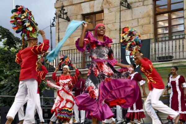 Camagua lleva el folclor cubano al diálogo cultural en Europa