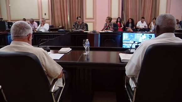 Consejo de Estado aprueba nuevos decretos leyes y evalúa transformaciones