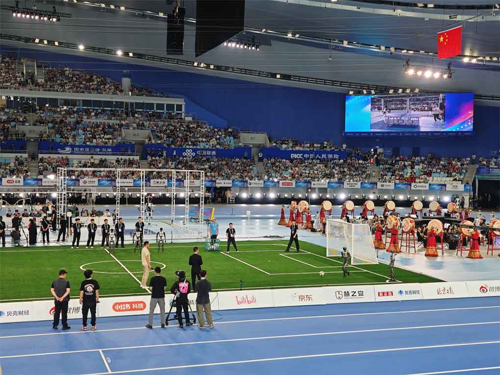 Comienzan Juegos Mundiales de Robots Humanoides en China