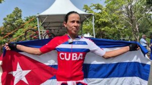 Cubana Mejías triunfa en carrera de ruta en Santo Domingo 2026