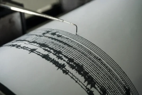 La Defensa Civil y el CENAIS desmienten alerta de sismo en Cuba