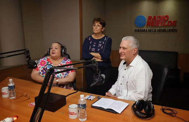 Anuncia Díaz-Canel estreno de su programa radial Criterio comPartido