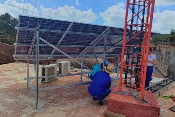 Avanza Etecsa en cambio de matriz energética en Camagüey