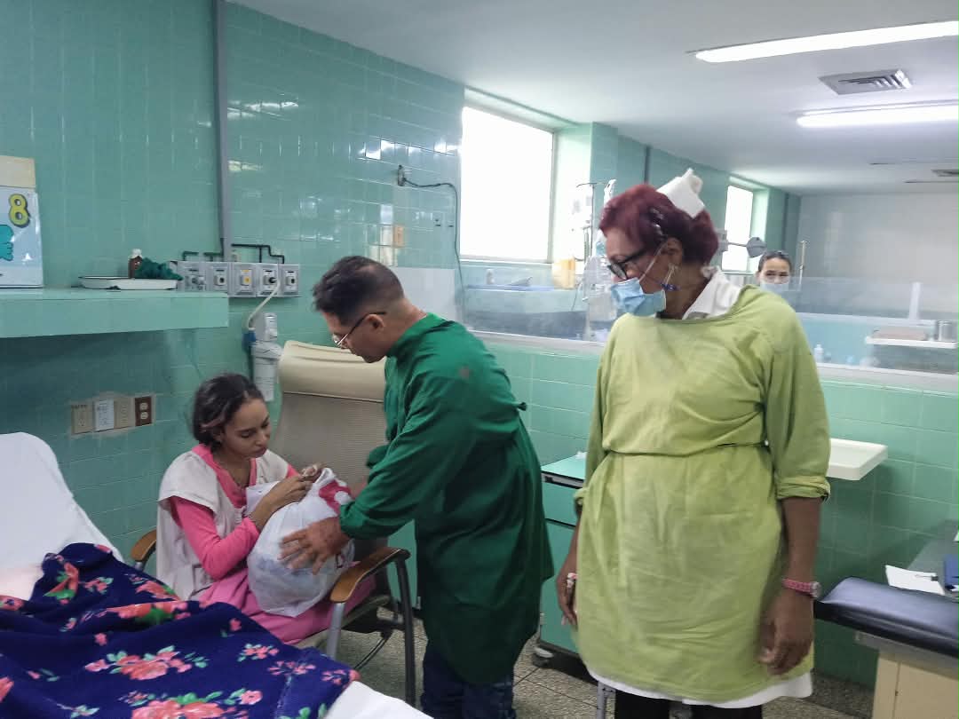 Reconoce organización de masas a institución pediátrica de Camagüey