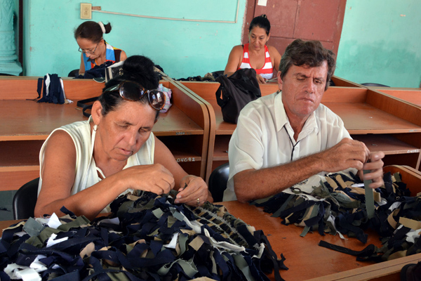 Fortalecen lazos Asociación de Ciegos y organización obrera en Camagüey