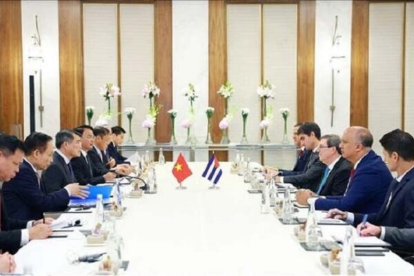 Inicia Canciller cubano agenda de trabajo en la Cumbre BRICS