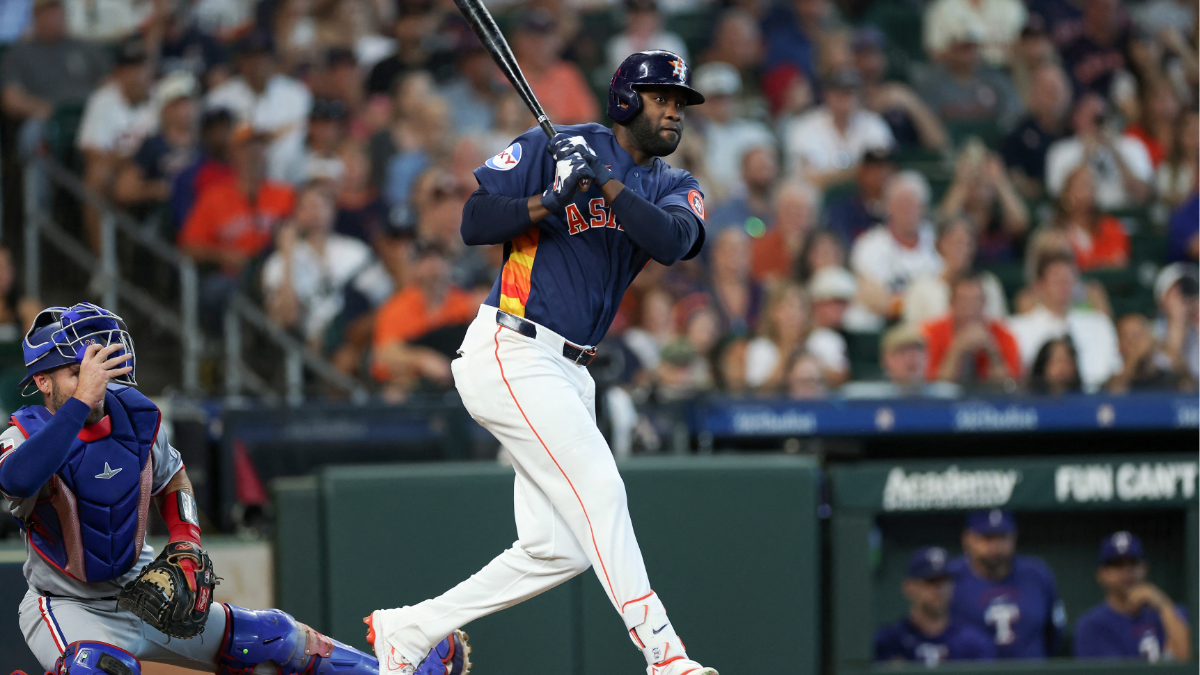 Latinos mantienen lideratos de bateo en MLB