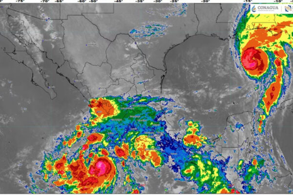 Alcanzó huracán Isaías categoría tres en golfo de México