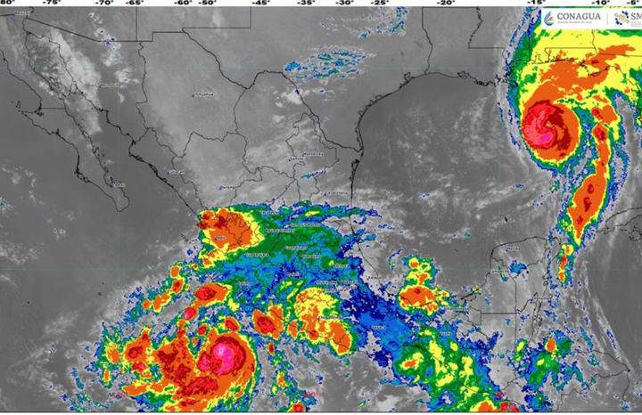 Alcanzó huracán Isaías categoría tres en golfo de México