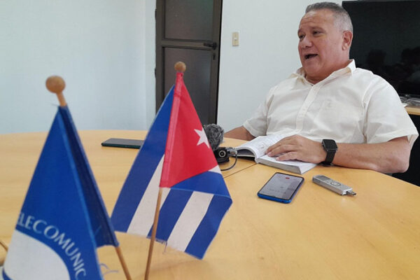 Impulsa Etecsa en Camagüey cambio de matriz energética