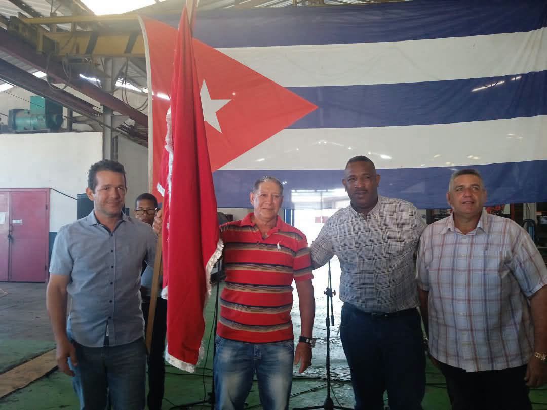 Homenaje a Fidel y reconocimiento a trabajadores azucareros en Camagüey