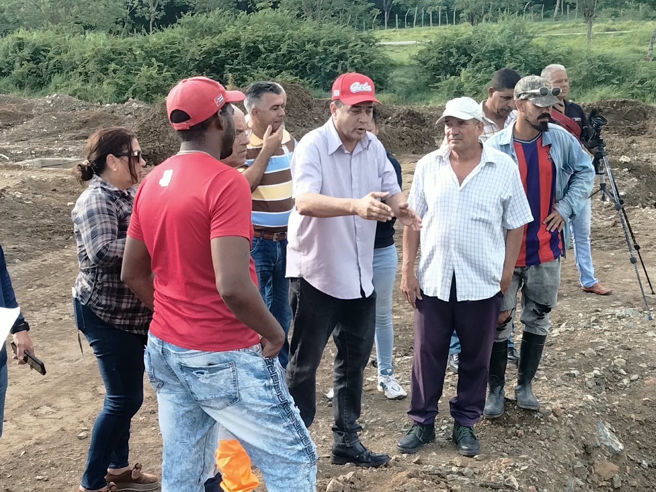 Constatan en Guáimaro avances en la ejecución de parque fotovoltaico