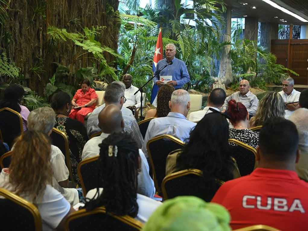 Cuba: Díaz-Canel evalúa el impacto social de los cambios económicos