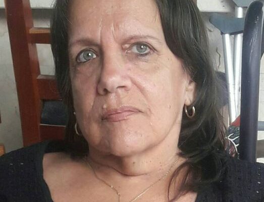 Otorgan premio Doctora Honoris Causa a la escritora floridana Elena María Obregón Navarro