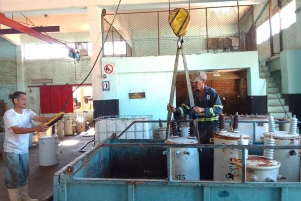 Priorizan en Camagüey recuperación de transformadores