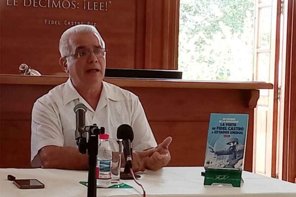 Presentan en Cuba libro sobre visita de Fidel Castro a Estados Unidos en 1959